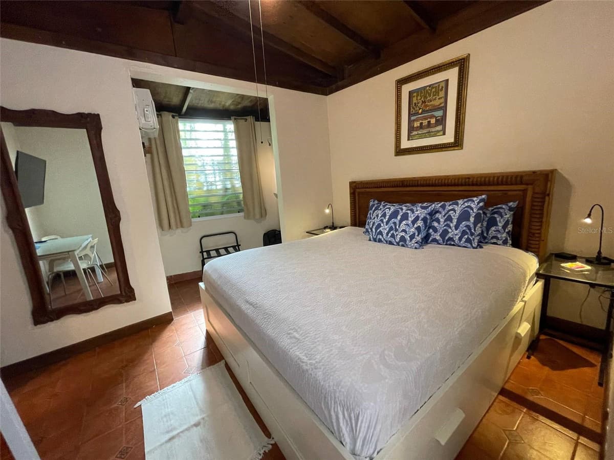 456 CALLE SALDAÑA — photo 29 of 98