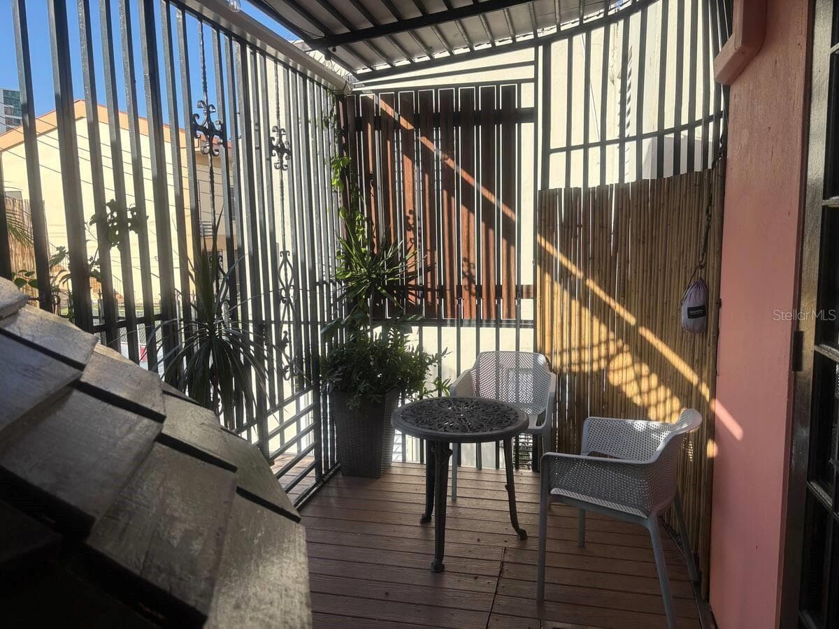 456 CALLE SALDAÑA — photo 64 of 98