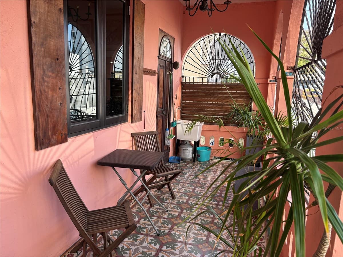 456 CALLE SALDAÑA — photo 48 of 98