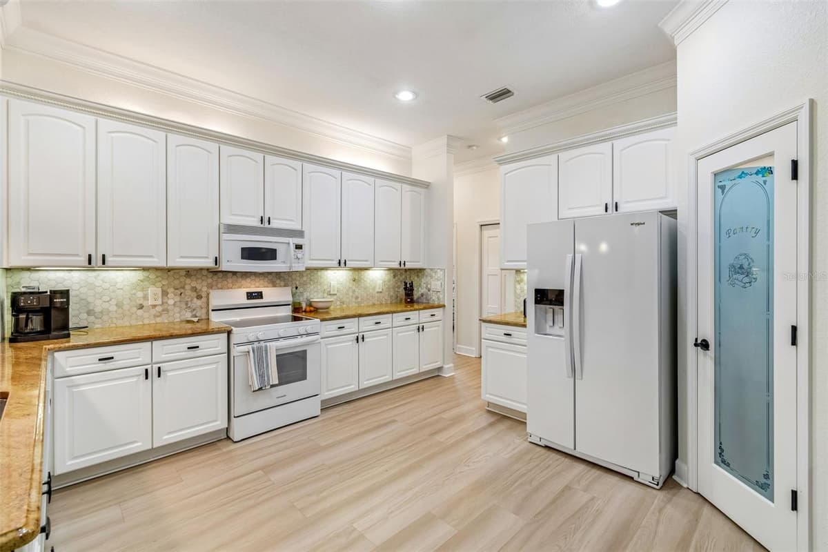 3825 MISTY LANDING DRIVE — photo 13 of 74