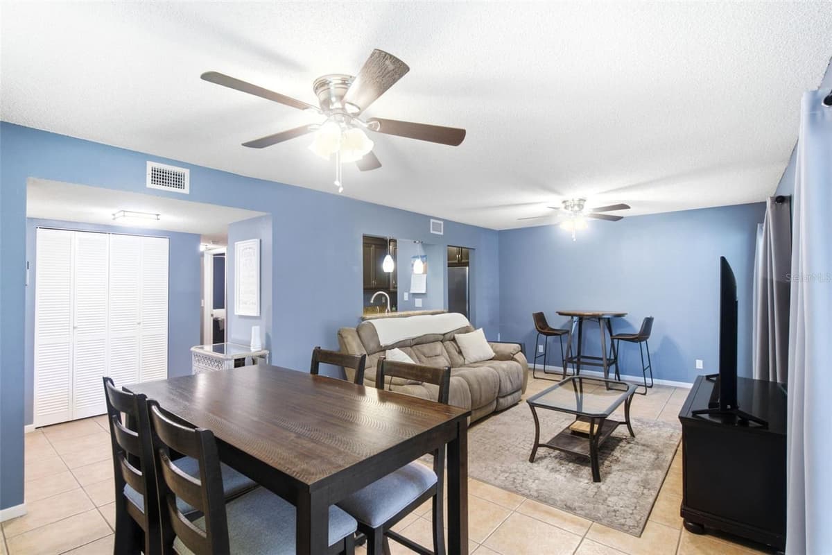 140 ORCHID WOODS COURT — photo 7 of 38