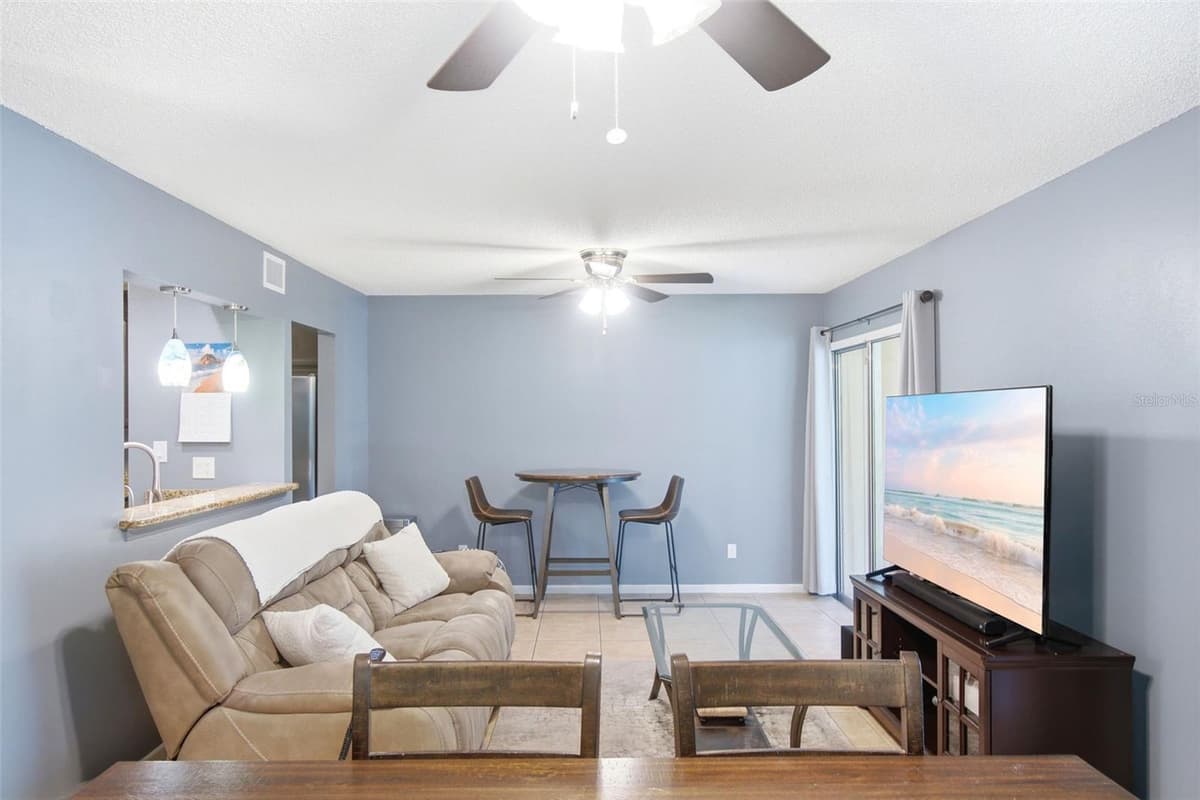 140 ORCHID WOODS COURT — photo 4 of 38