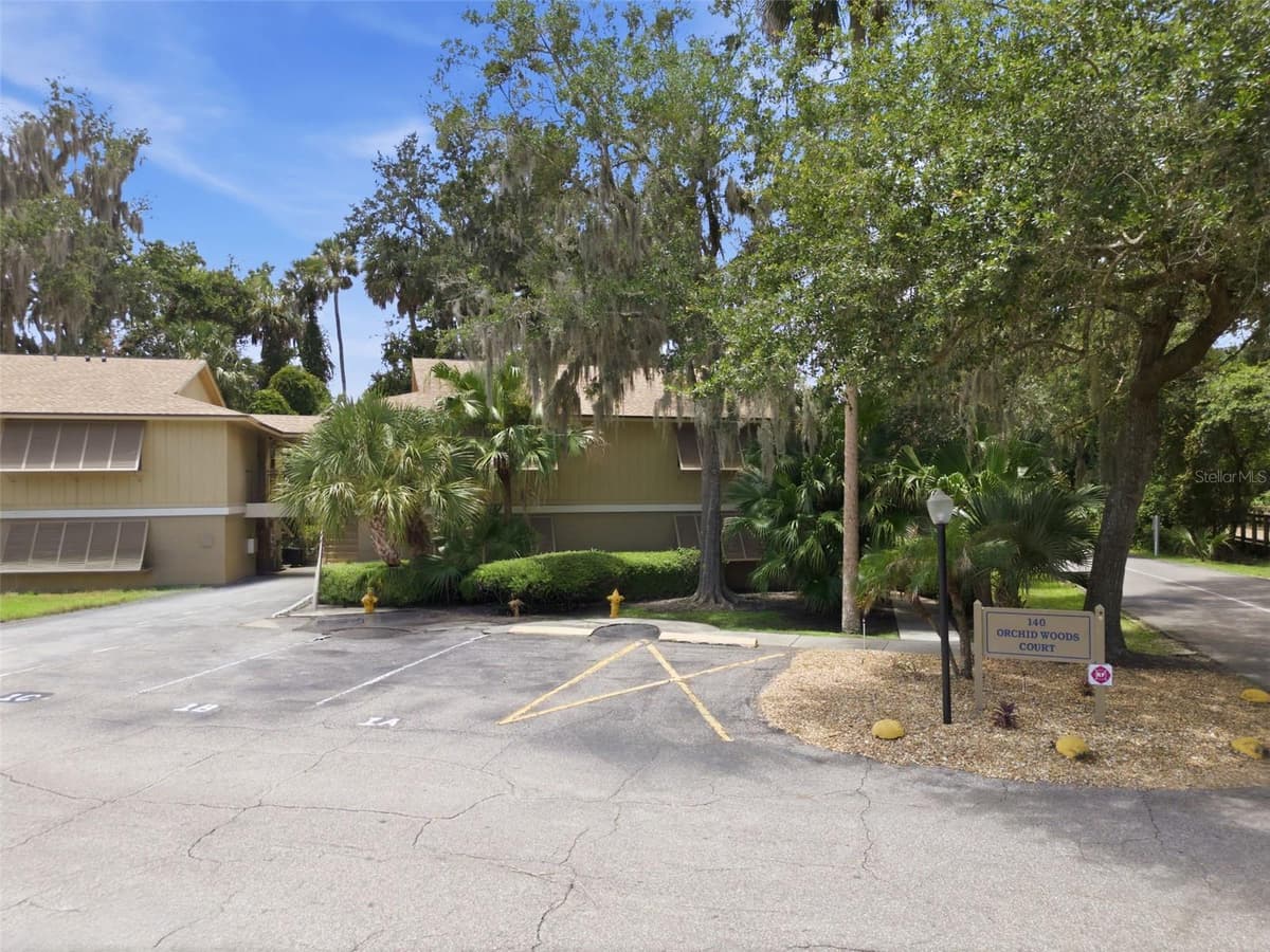 140 ORCHID WOODS COURT — photo 33 of 38