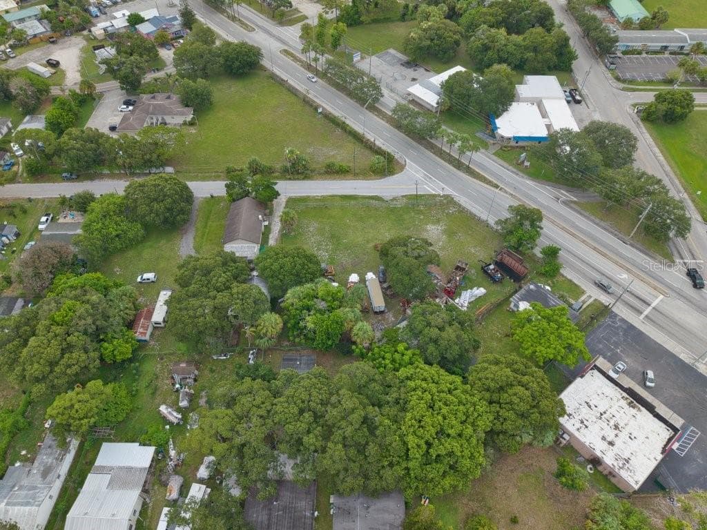 2108 OKEECHOBEE ROAD — photo 3 of 20