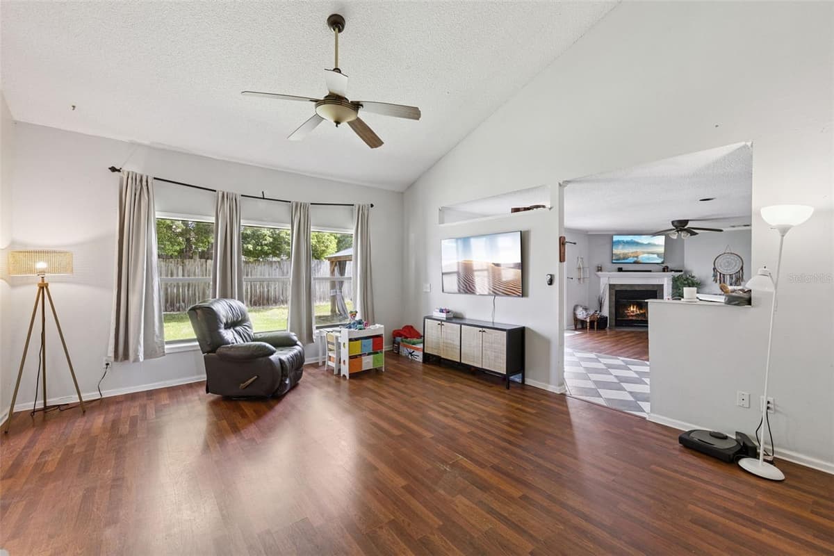 1513 OBERLIN TERRACE — photo 4 of 25