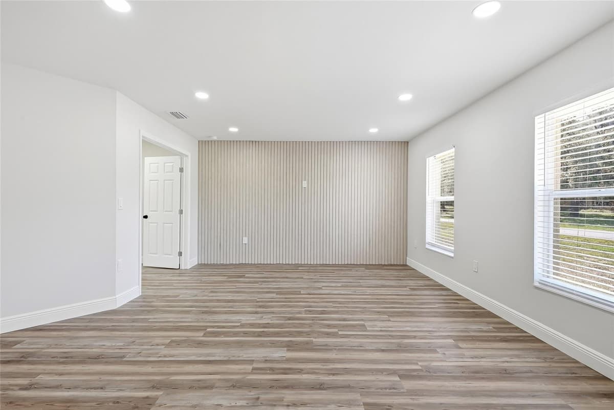 34641 DOGWOOD DRIVE — photo 19 of 37