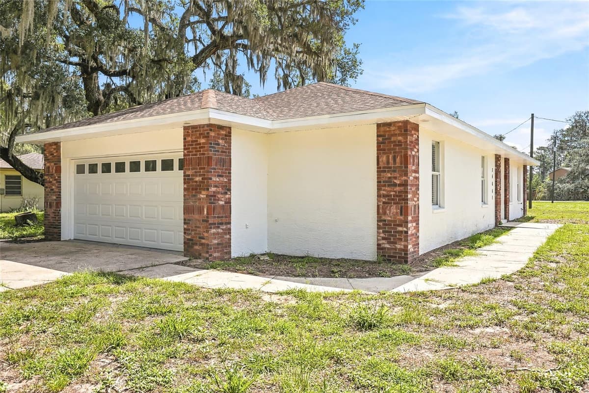 34641 DOGWOOD DRIVE — photo 3 of 37