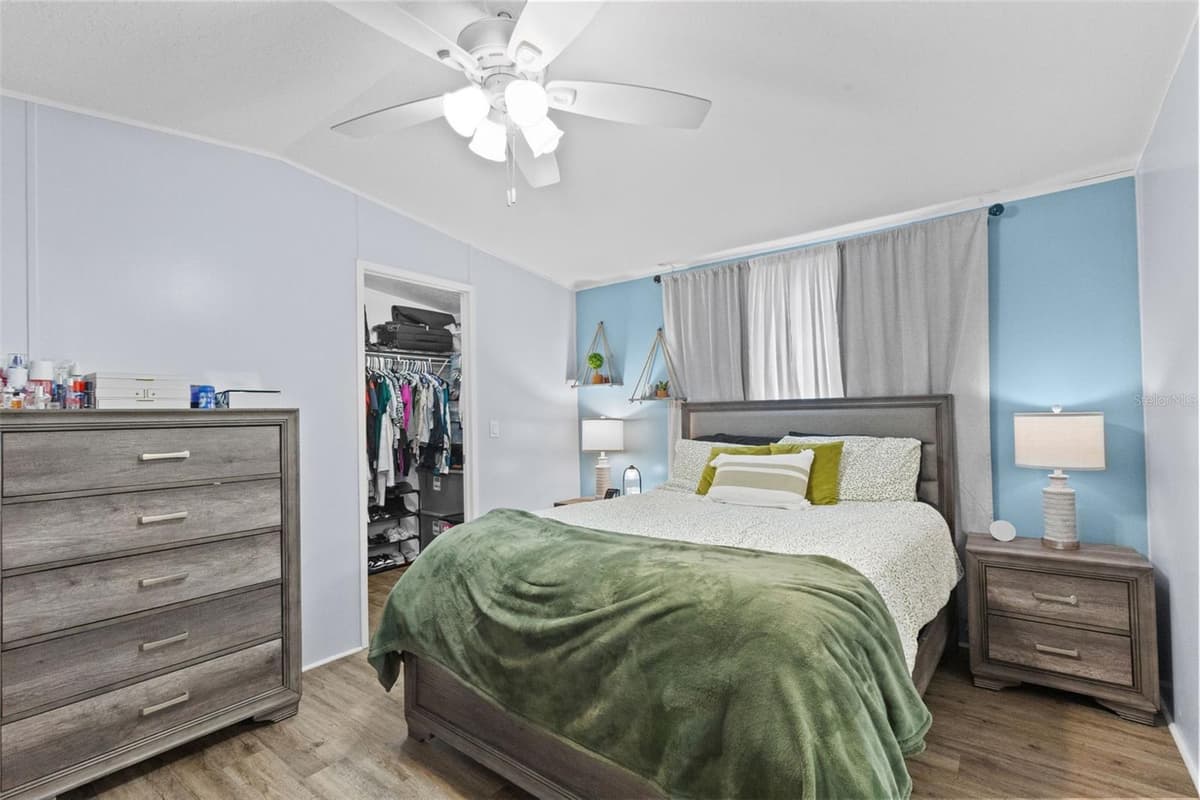 11535 LEANNE WALK — photo 12 of 41