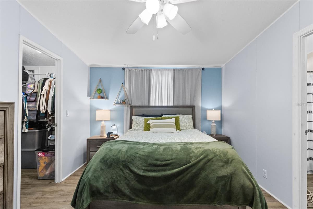 11535 LEANNE WALK — photo 11 of 41