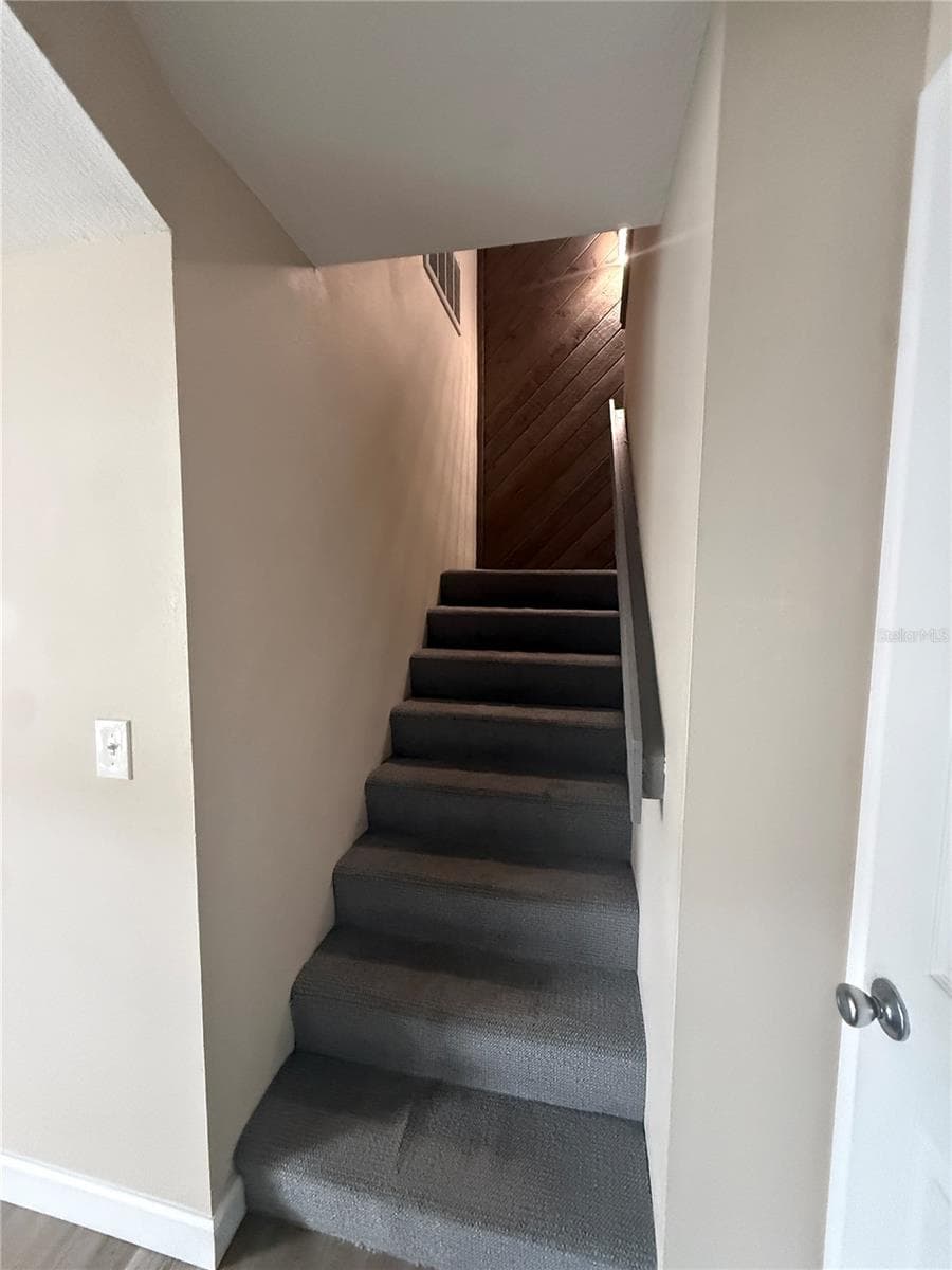 315 MEDALLION BOULEVARD — photo 22 of 61