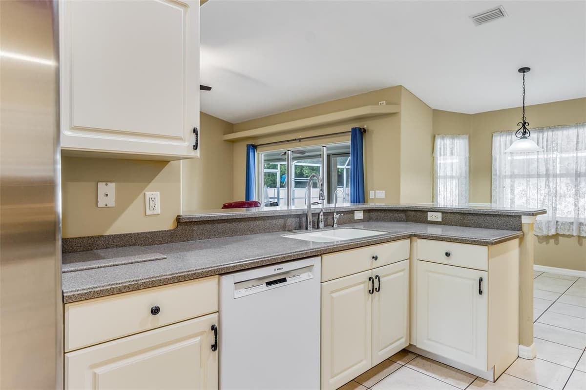 2613 TRIANNA STREET — photo 21 of 44