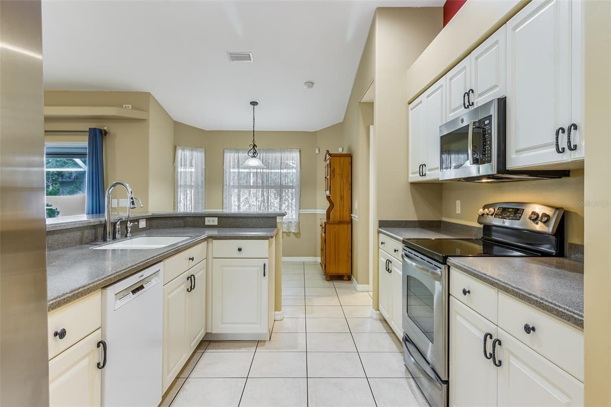 2613 TRIANNA STREET — photo 20 of 44