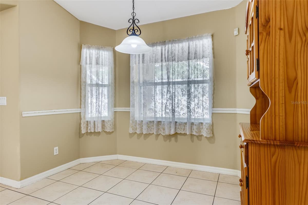 2613 TRIANNA STREET — photo 23 of 44