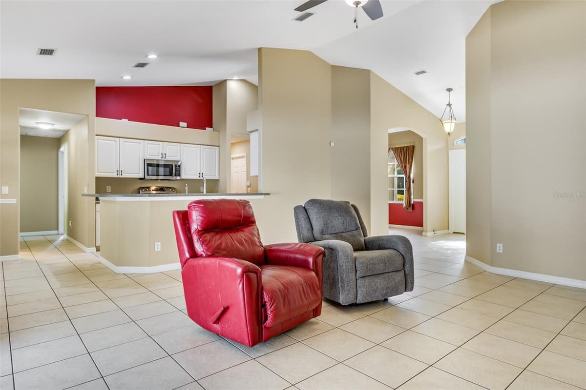 2613 TRIANNA STREET — photo 11 of 44