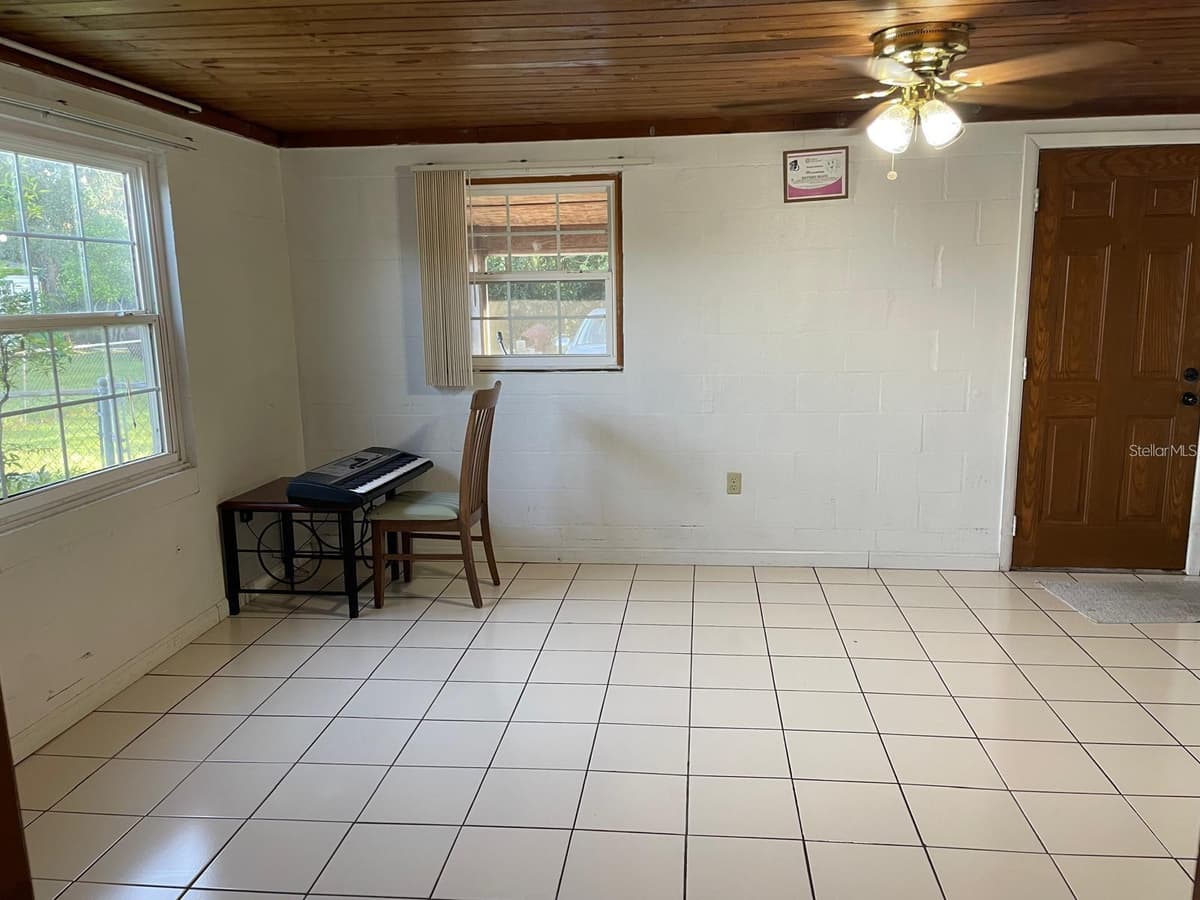 1212 SHAWNEE DRIVE — photo 17 of 32