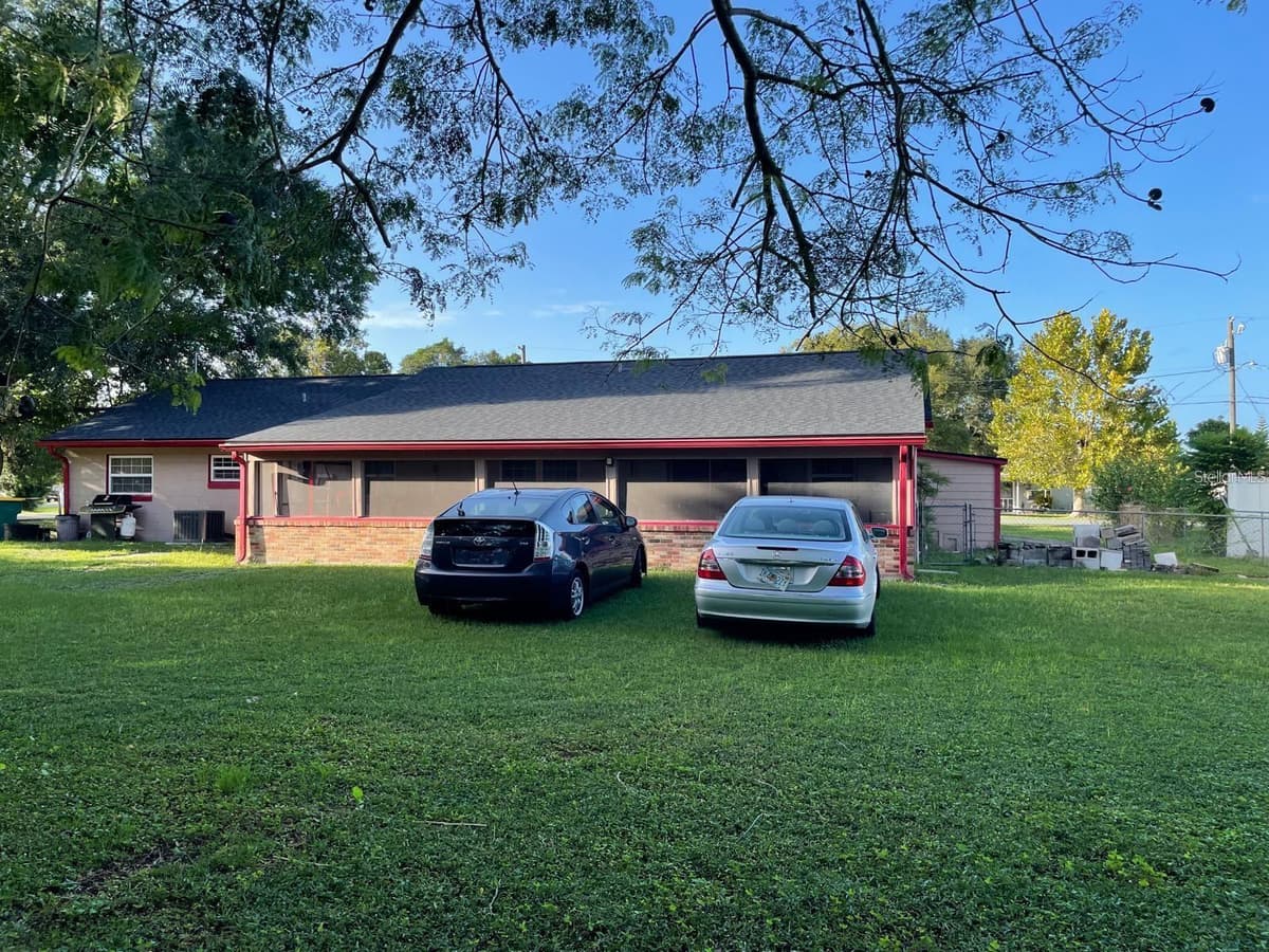 1212 SHAWNEE DRIVE — photo 4 of 32