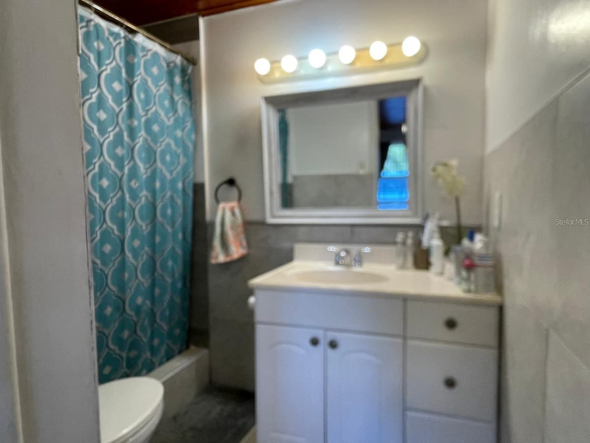 1212 SHAWNEE DRIVE — photo 13 of 32