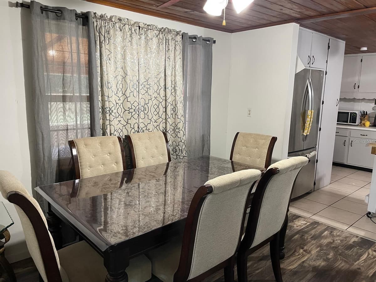 1212 SHAWNEE DRIVE — photo 8 of 32