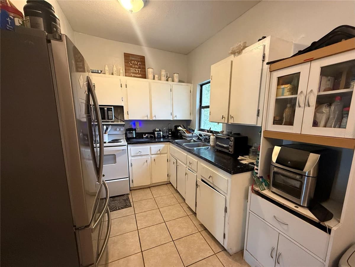 1435 TRIANGLE DRIVE — photo 7 of 18