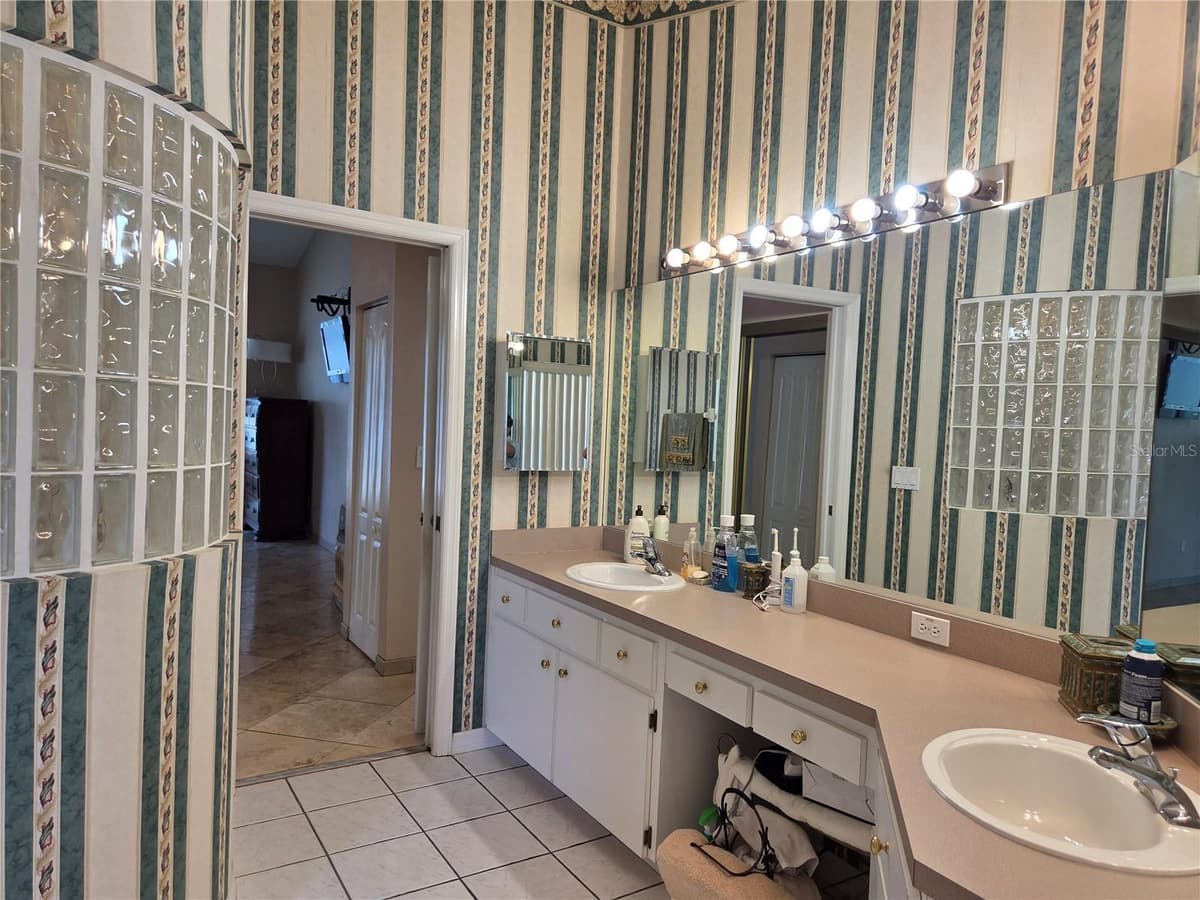 770 WILDFLOWER DRIVE — photo 30 of 59