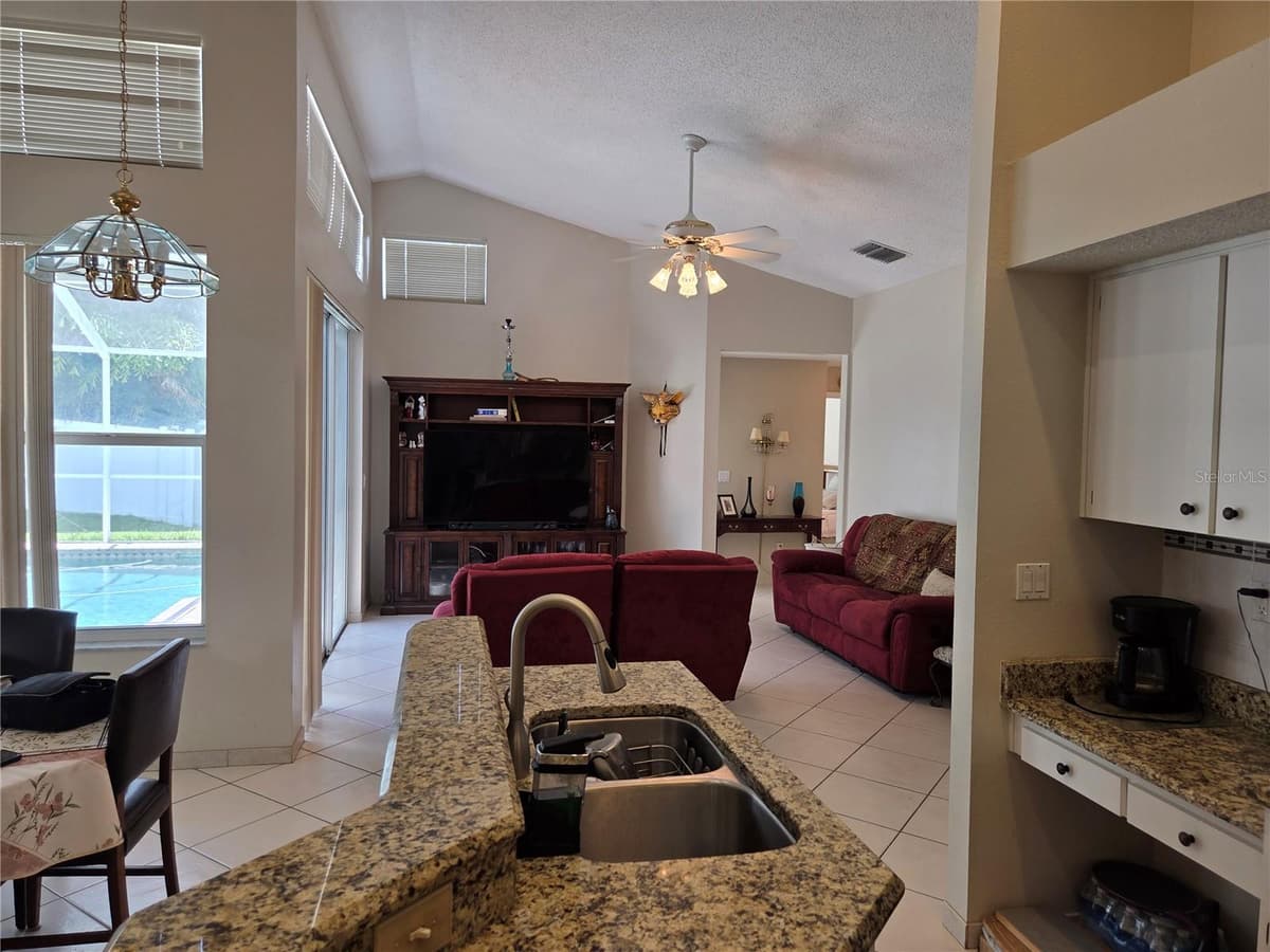 770 WILDFLOWER DRIVE — photo 15 of 59