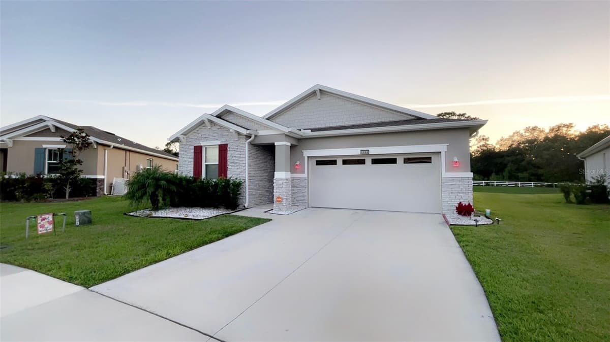 5306 MEADOW SONG DRIVE — photo 2 of 24