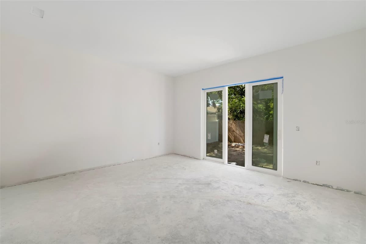 2114 FLOYD STREET — photo 17 of 25