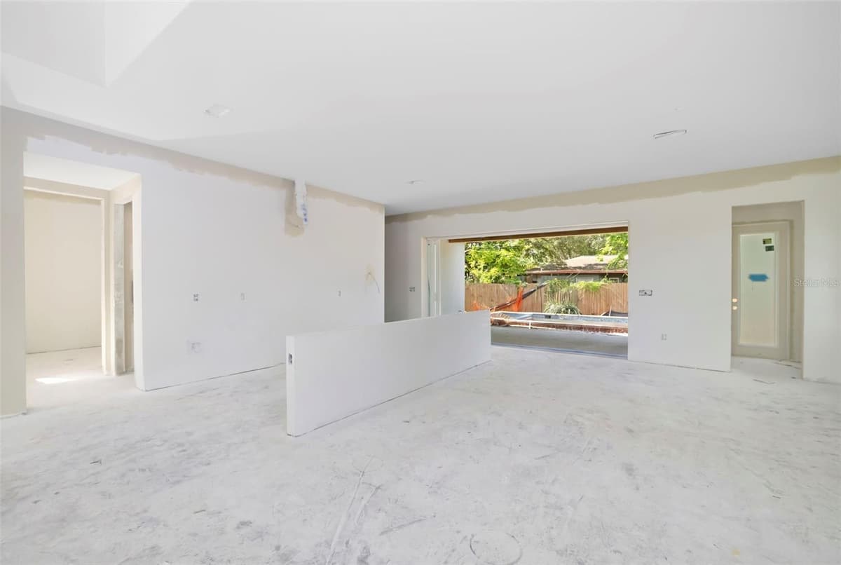 2114 FLOYD STREET — photo 14 of 25