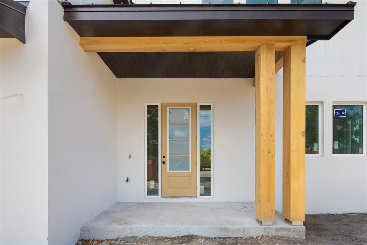 2114 FLOYD STREET — photo 8 of 25