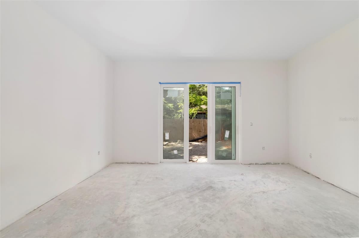 2114 FLOYD STREET — photo 18 of 25