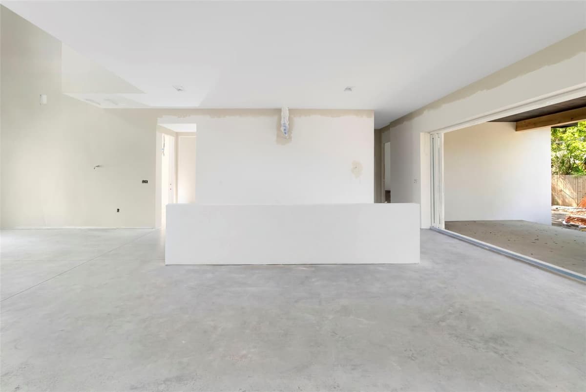 2114 FLOYD STREET — photo 15 of 25