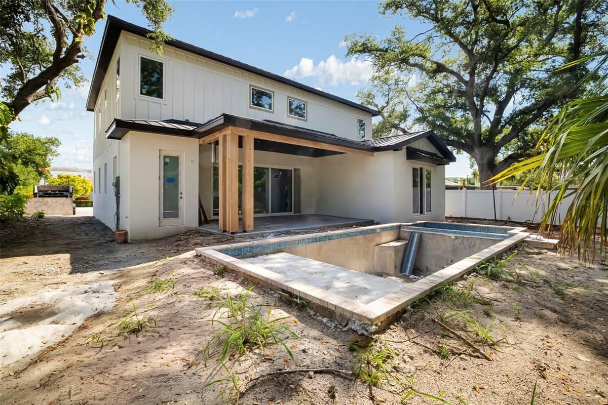 2114 FLOYD STREET — photo 11 of 25