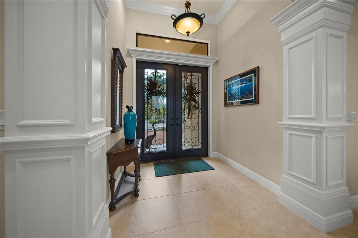 4110 COMMODORE BOULEVARD — photo 4 of 53