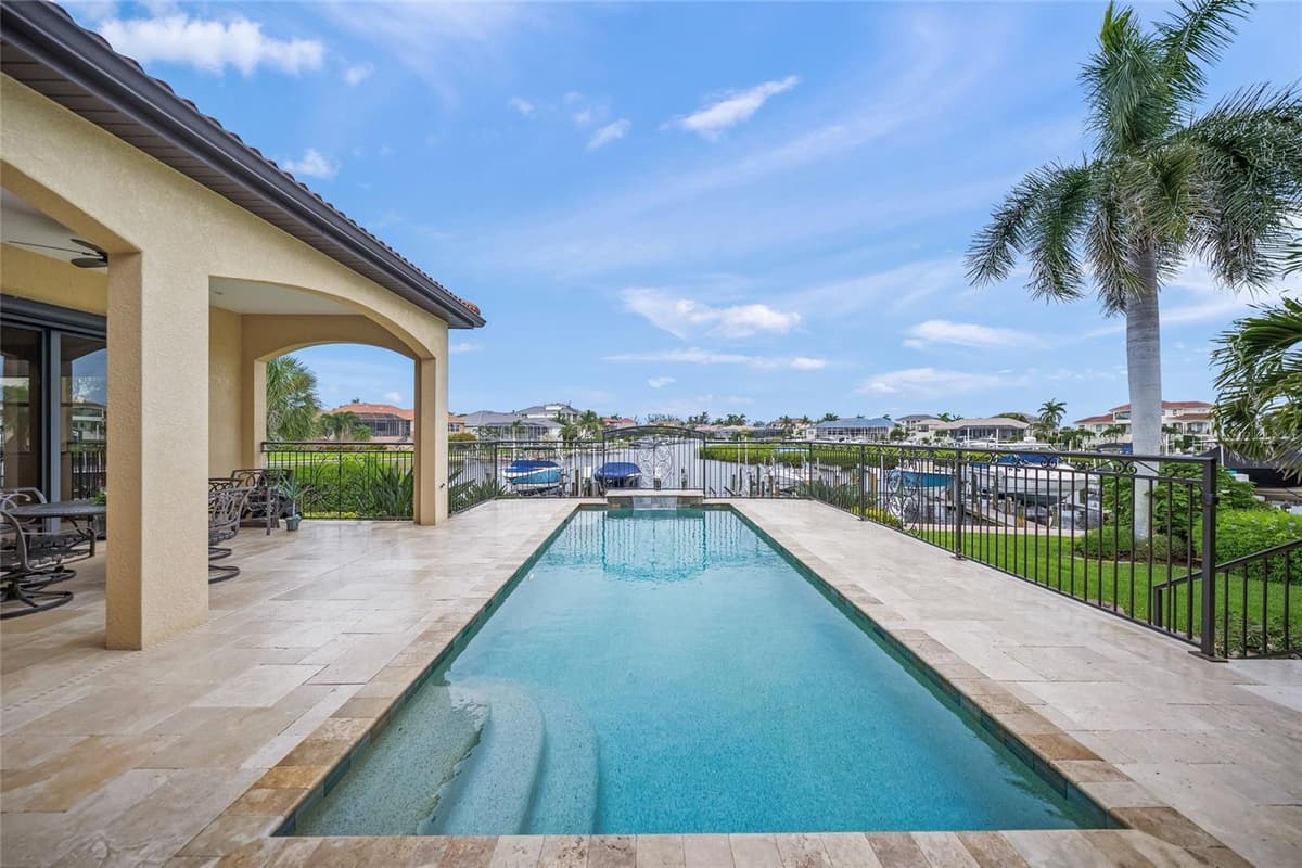 4110 COMMODORE BOULEVARD — photo 35 of 53