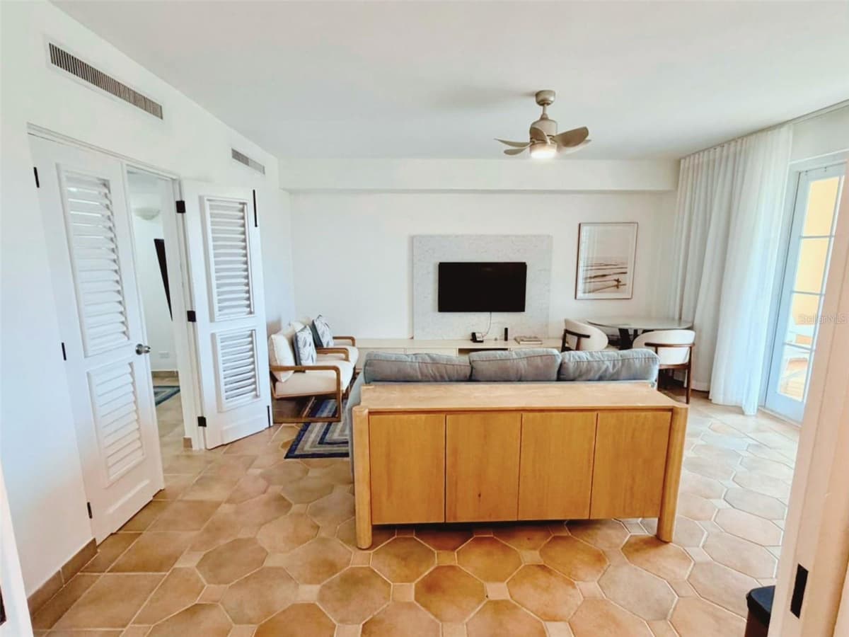 1000 LAS CASITA I, EL CONQUISTADOR AVE. — photo 6 of 18