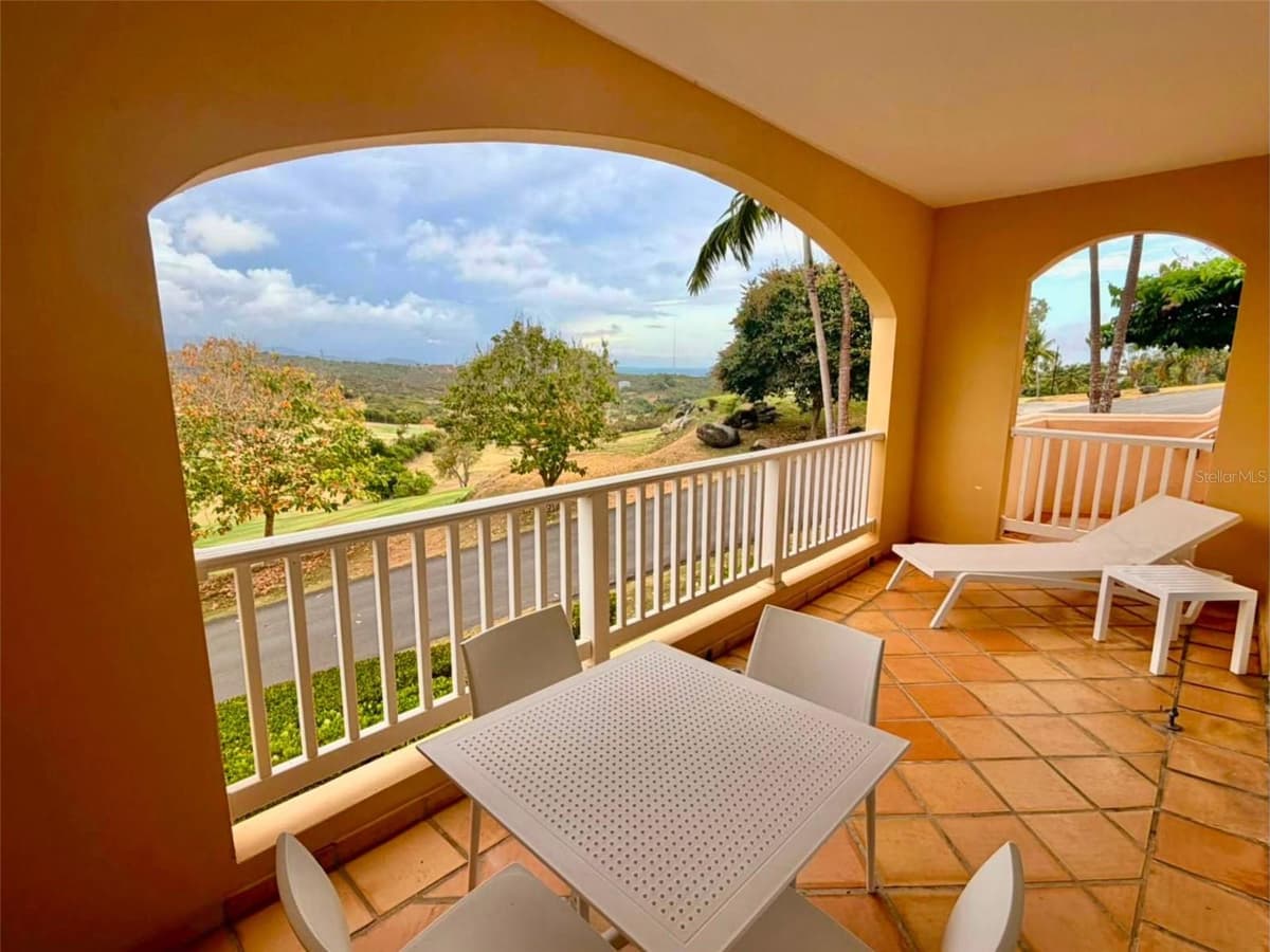 1000 LAS CASITA I, EL CONQUISTADOR AVE. — photo 3 of 18