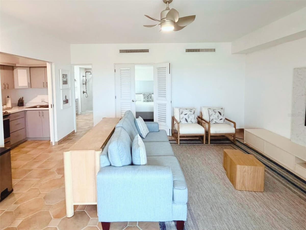 1000 LAS CASITA I, EL CONQUISTADOR AVE. — photo 5 of 18