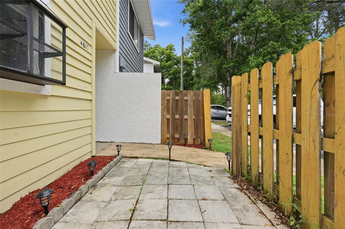 4017 20TH LANE — photo 4 of 26