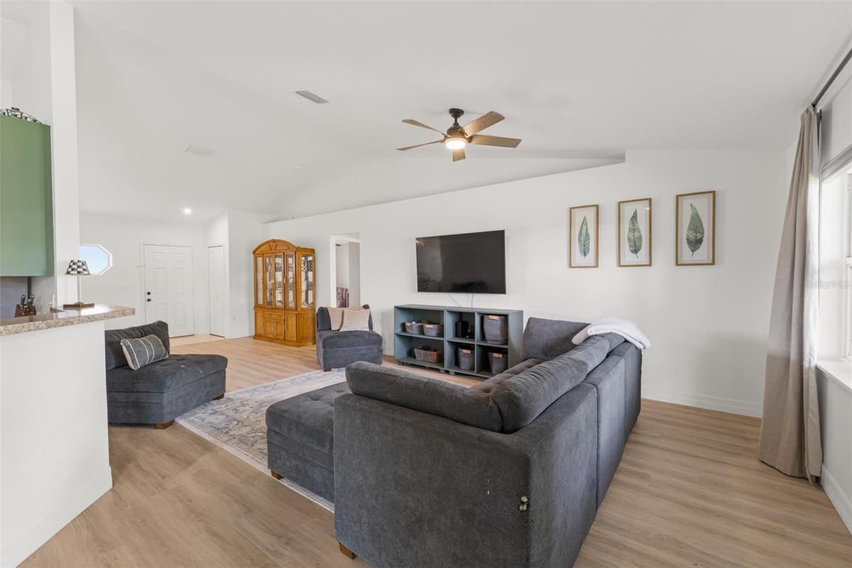 1181 WINDING MEADOWS ROAD — photo 14 of 35
