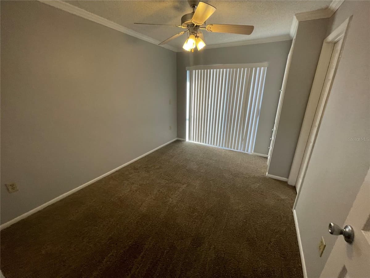 122 WATER FRONT WAY — photo 8 of 14