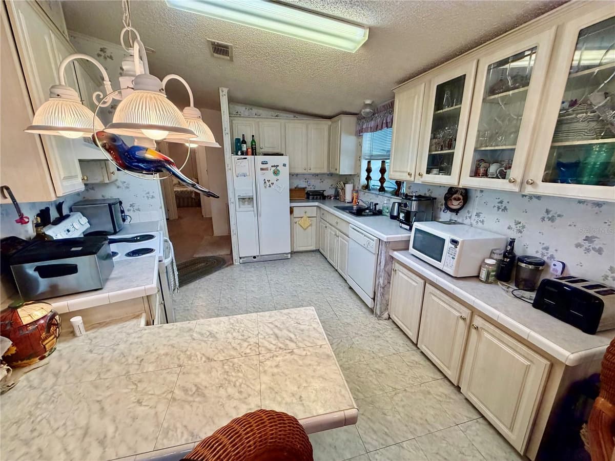 34066 AVOCADO DRIVE — photo 11 of 36
