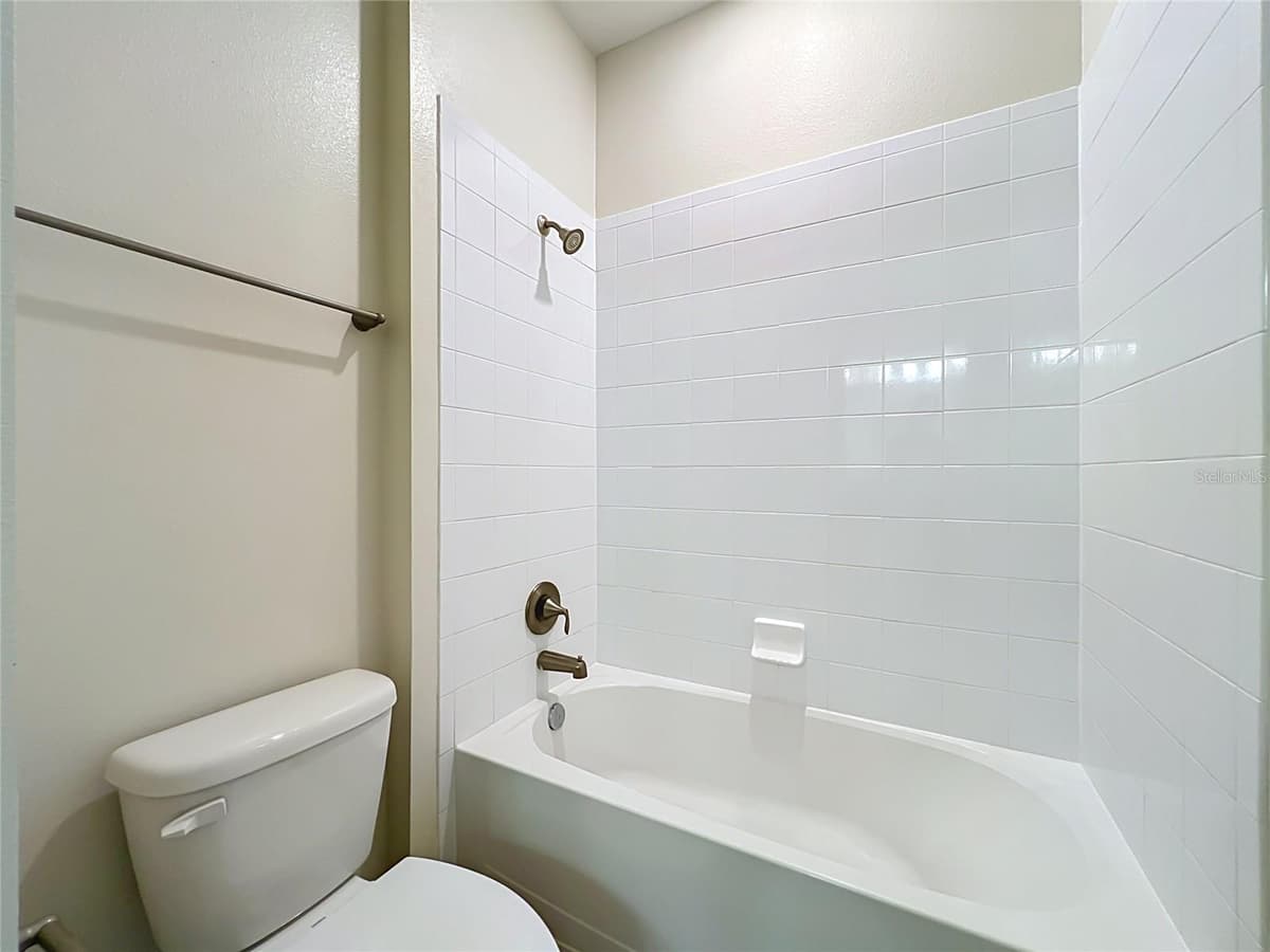 10952 LONGLEAF WOODS DRIVE — photo 39 of 64