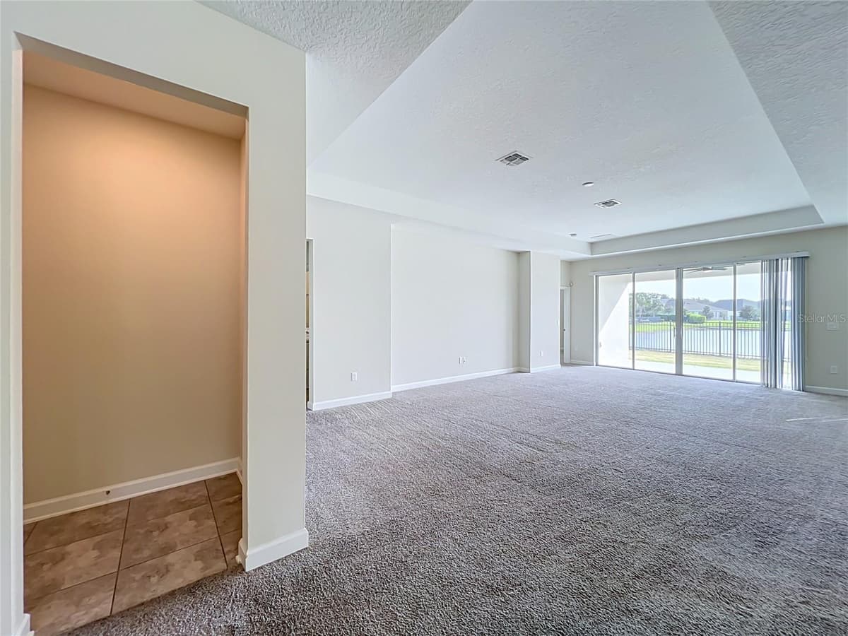 10952 LONGLEAF WOODS DRIVE — photo 9 of 64