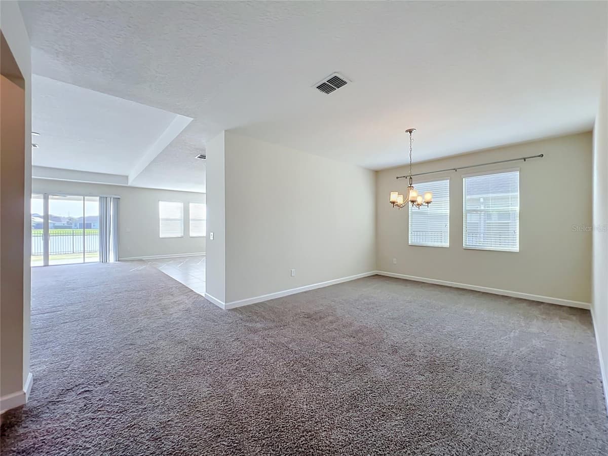 10952 LONGLEAF WOODS DRIVE — photo 10 of 64