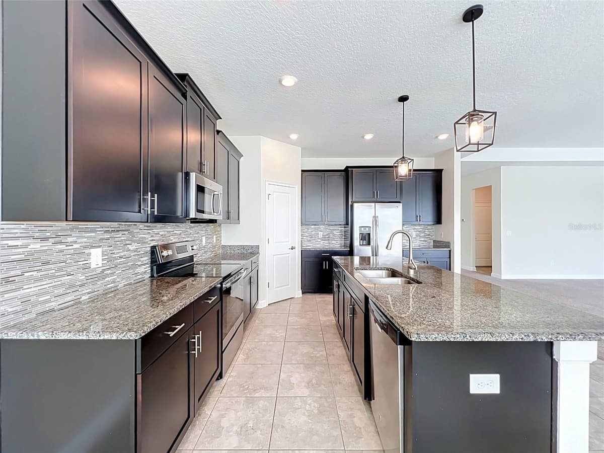 10952 LONGLEAF WOODS DRIVE — photo 19 of 64