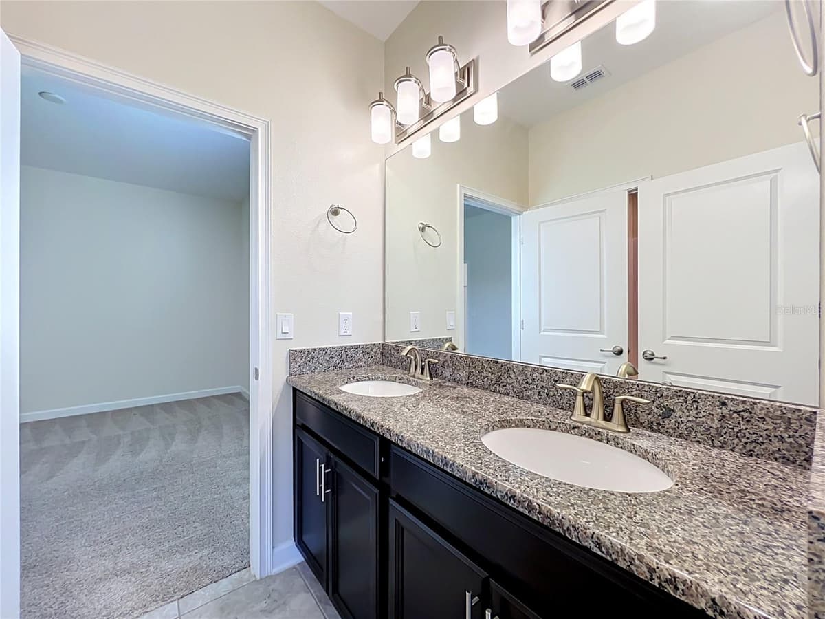 10952 LONGLEAF WOODS DRIVE — photo 38 of 64