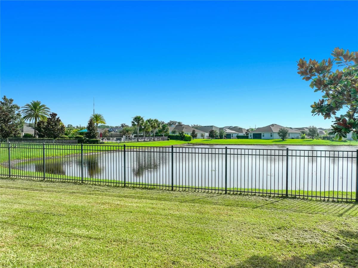 10952 LONGLEAF WOODS DRIVE — photo 55 of 64
