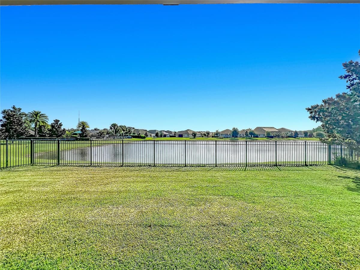 10952 LONGLEAF WOODS DRIVE — photo 54 of 64
