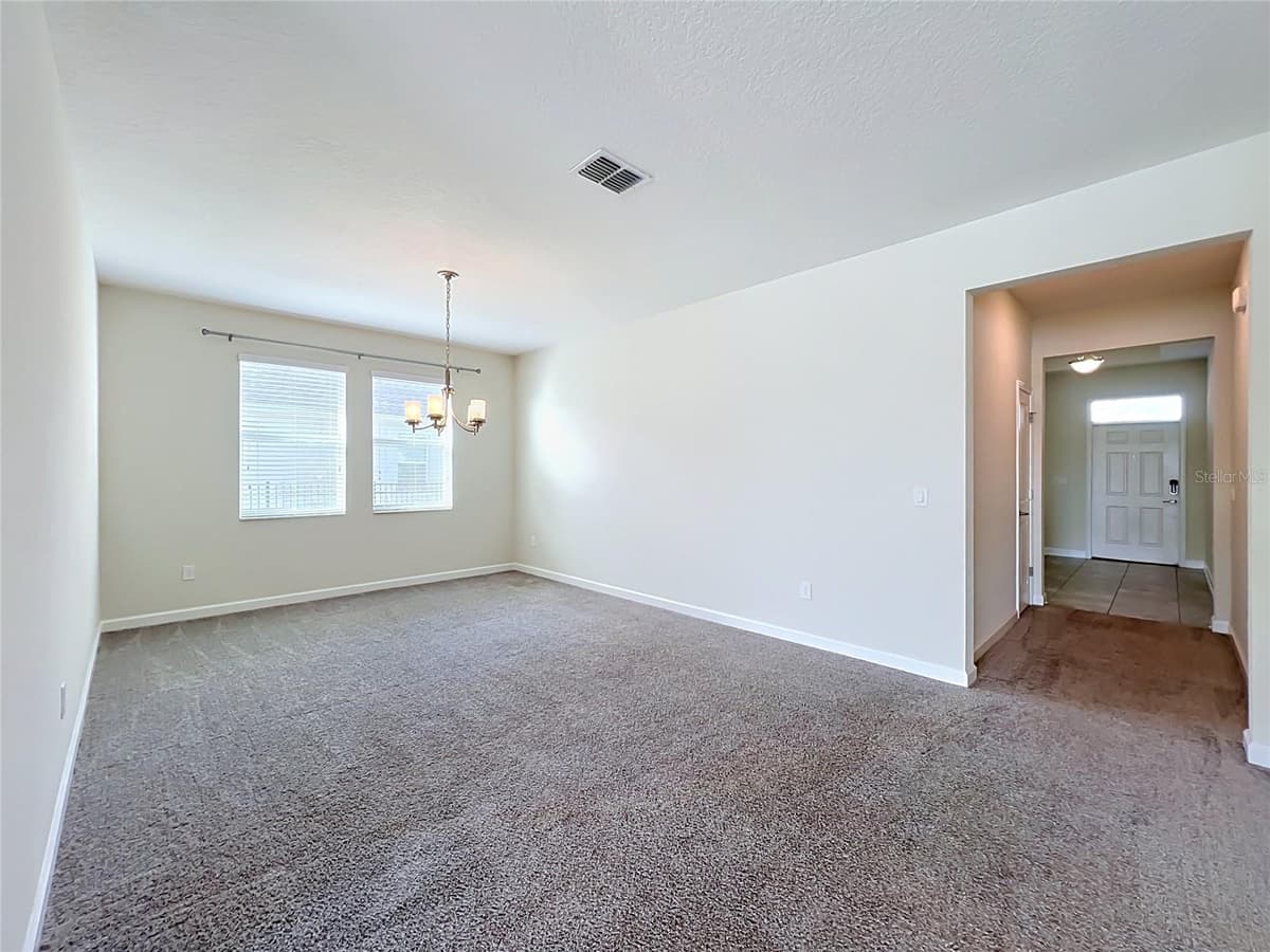 10952 LONGLEAF WOODS DRIVE — photo 12 of 64