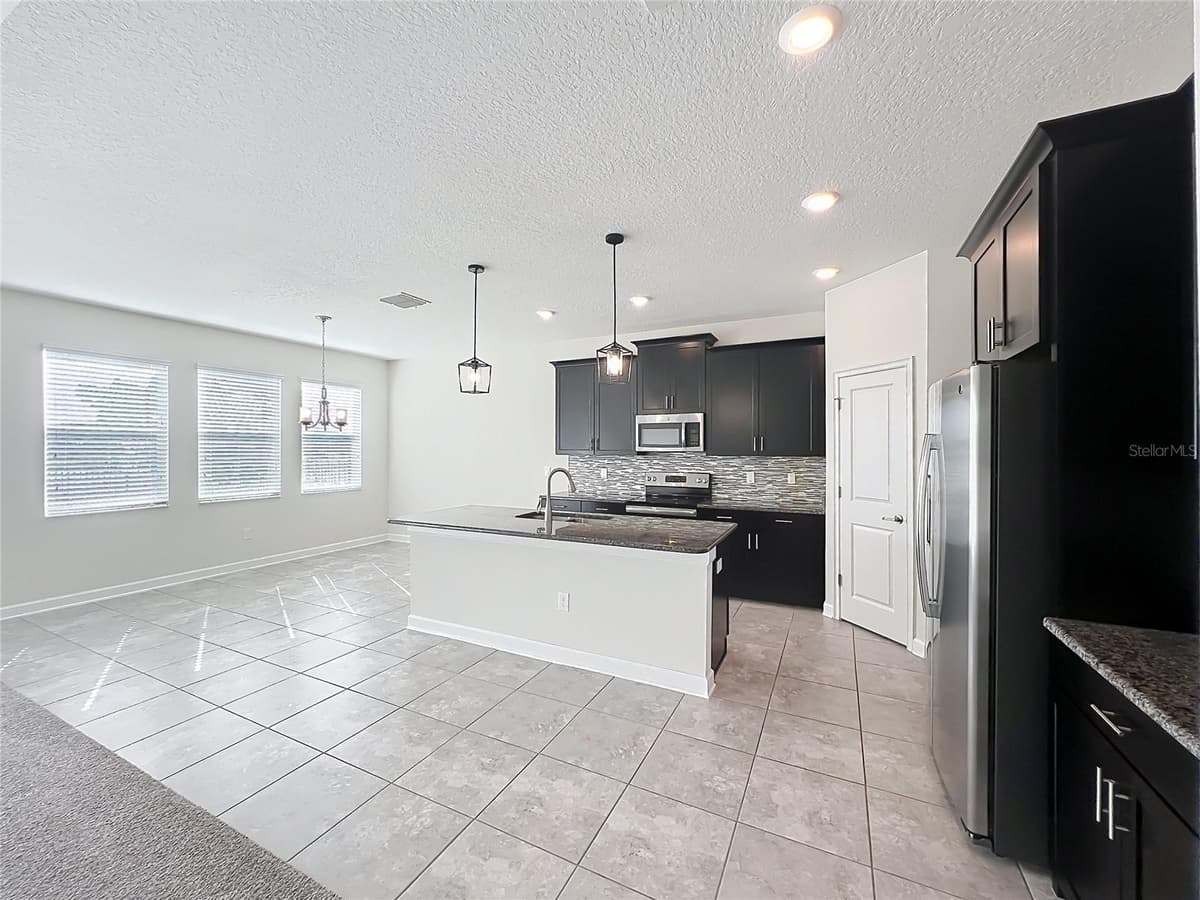 10952 LONGLEAF WOODS DRIVE — photo 15 of 64